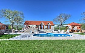 Dalmatia Stone House - Heated Pool